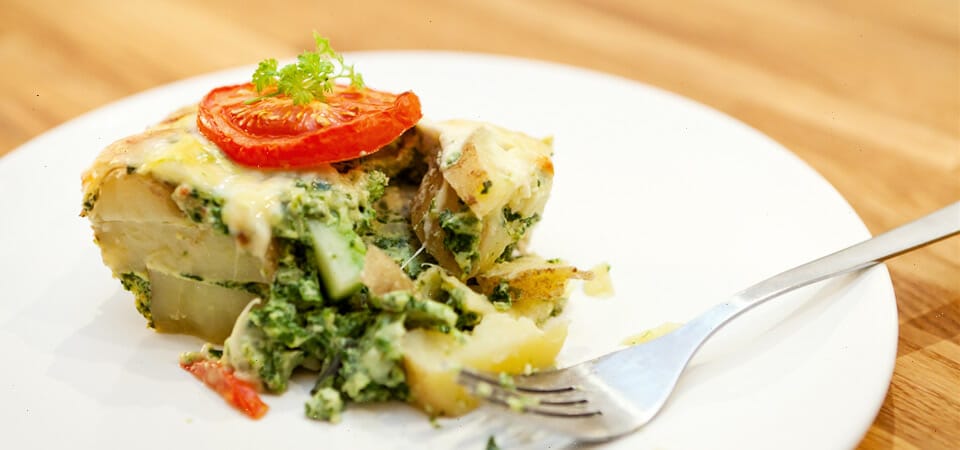 Grateng med potet, spinat og brokkoli