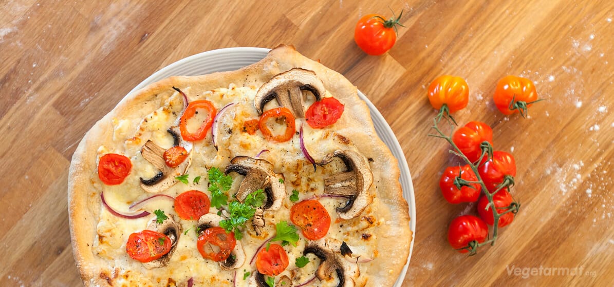 Pizza Og Salat